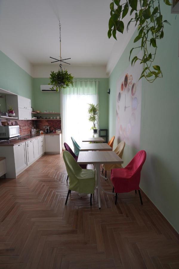 B&B I Due Teatri Neapel Exteriör bild